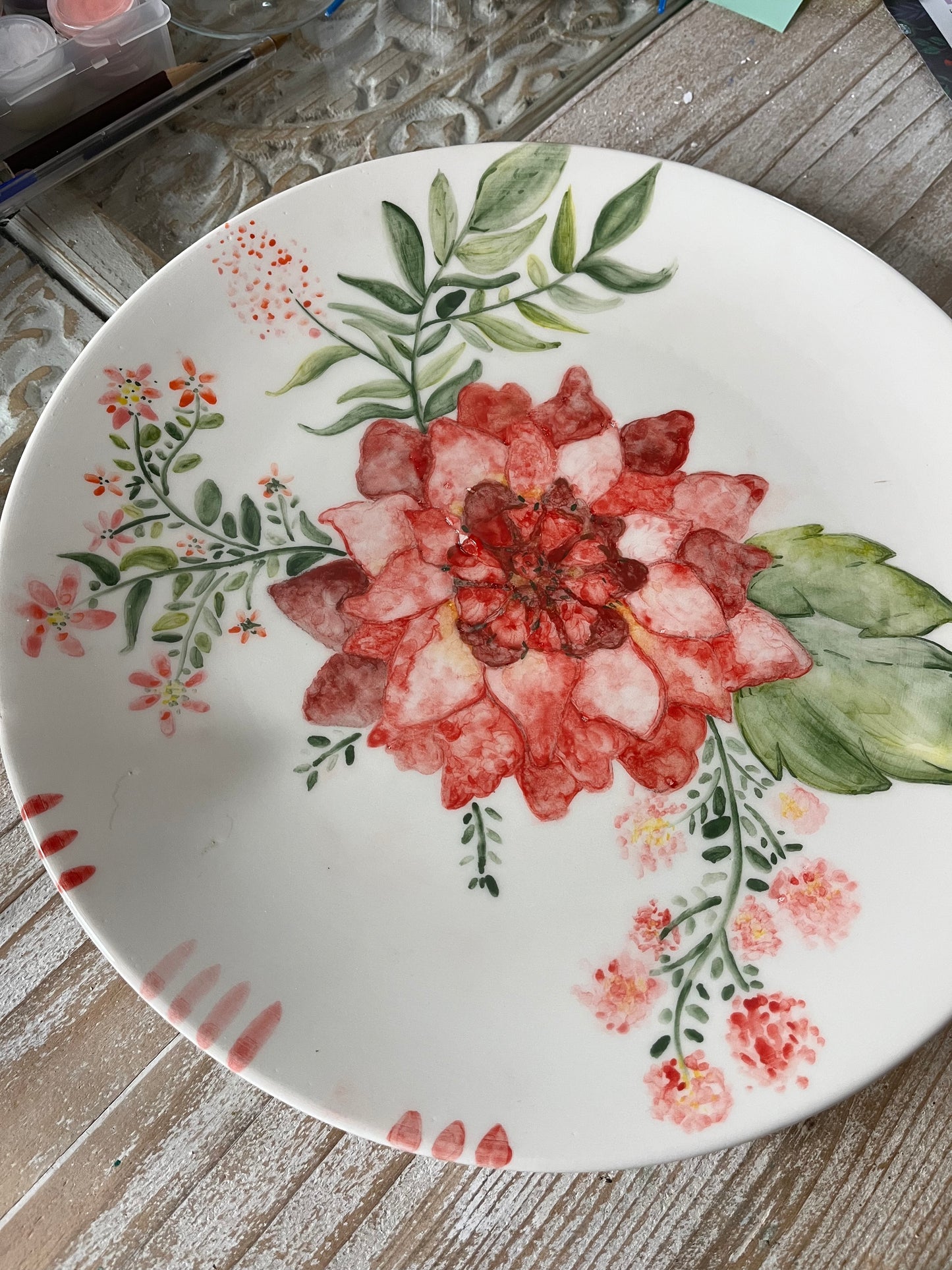 Platos de cerámica pintados a mano