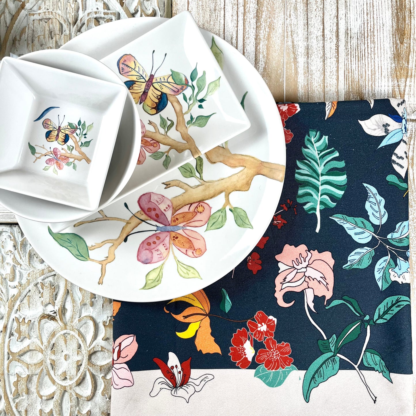 Pack una mesa ideal mariposas y floreal